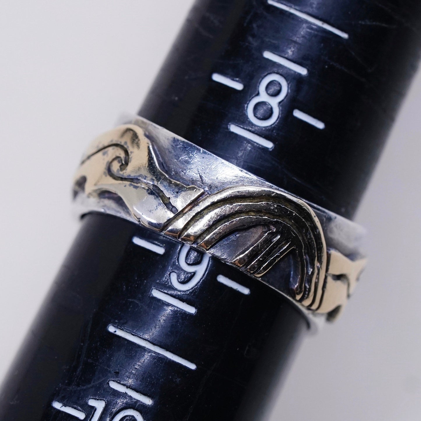 sz 8.75, vtg mexico 14K w/ sterling 925 silver handmade storyteller ring band