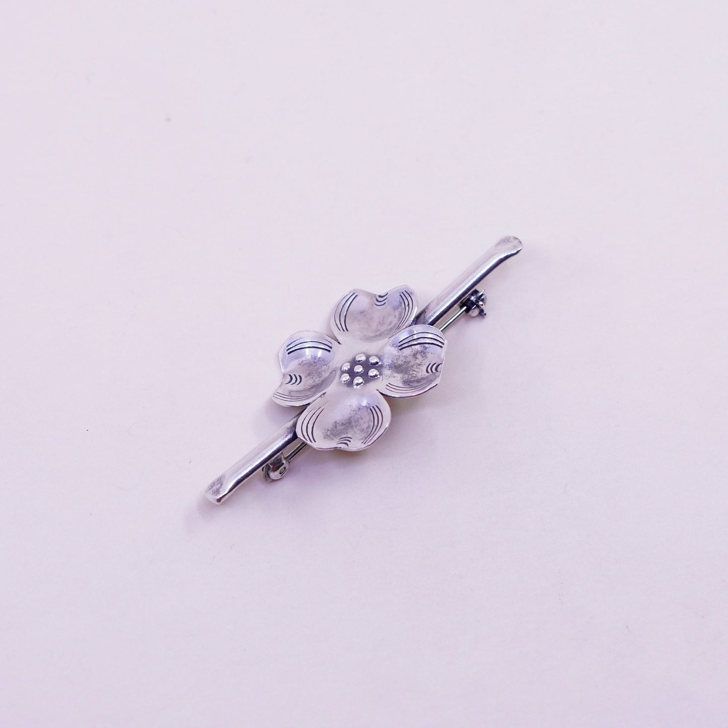 Vintage sterling silver dogwood flower shaped brooch, 925 pin