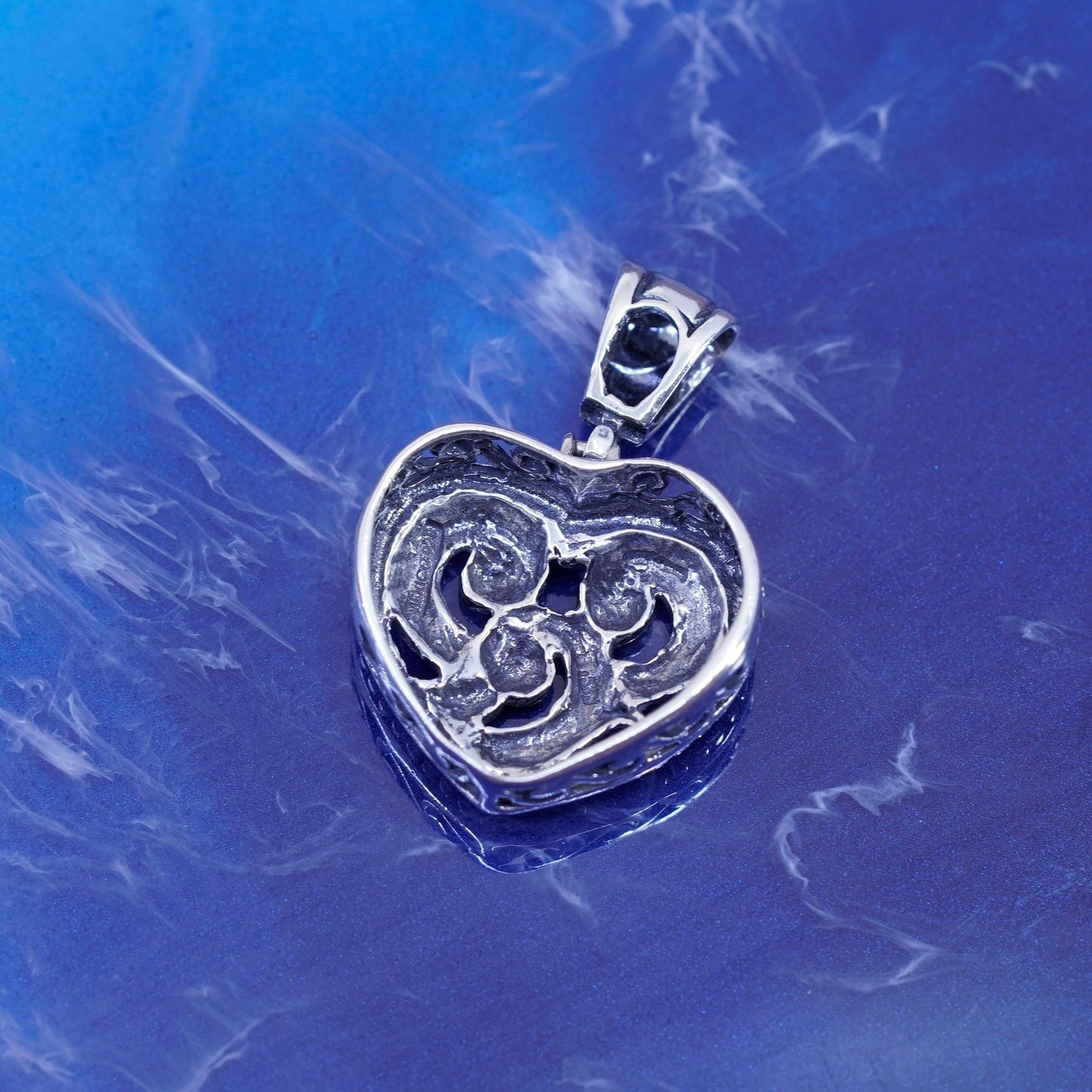 Vintage mexico sterling silver handmade pendant, 925 filigree swirly heart