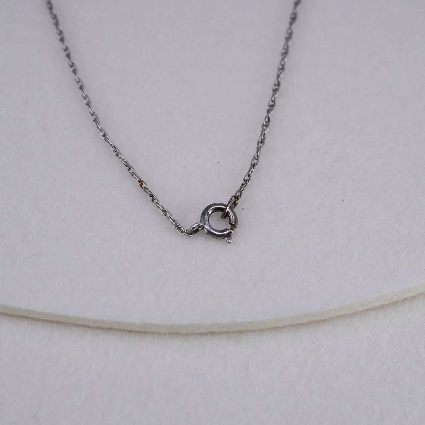 16”, Sterling 925 silver Singapore rope necklace with ruby cz heart pendant