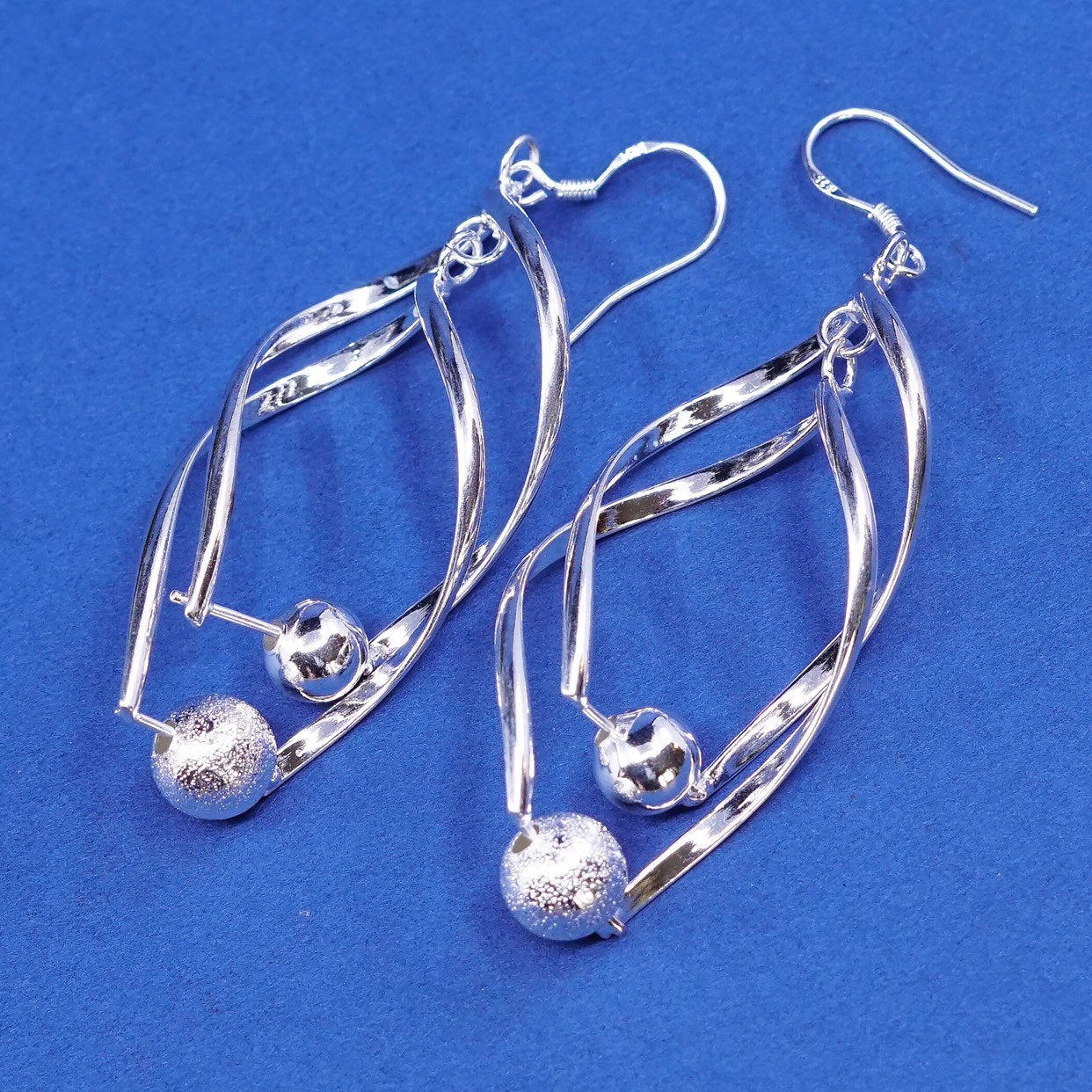 vtg sterling silver handmade earrings, 925 twisted hopps w/ beads drop