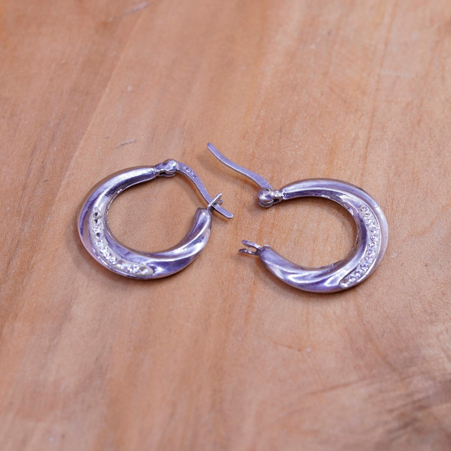 0.75”, Vintage Sterling silver handmade earrings, ribbed 925 hoops with cz