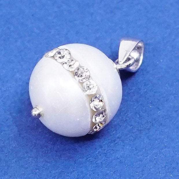 vtg Sterling silver handmade pendant, 925 w/ Pearl N cz around