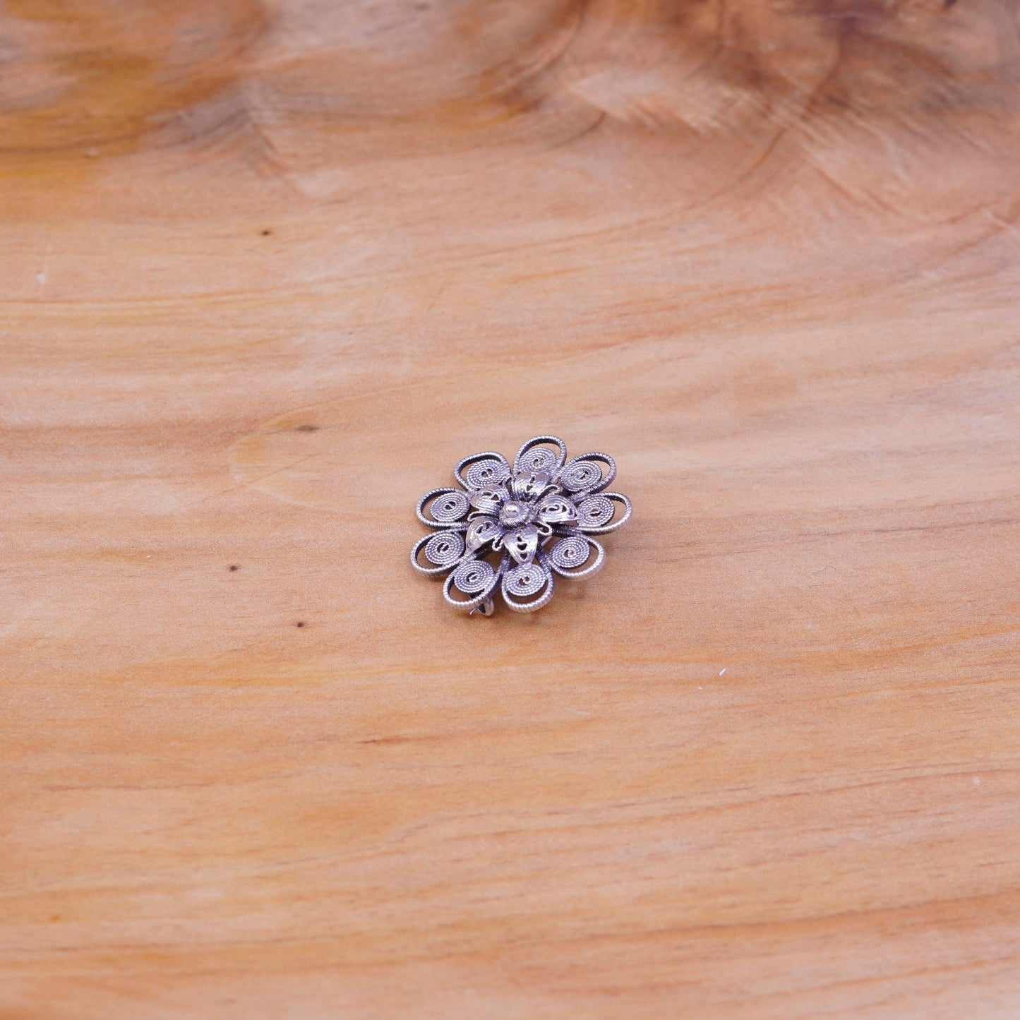 Vintage handmade sterling 925 silver filigree flower brooch pin