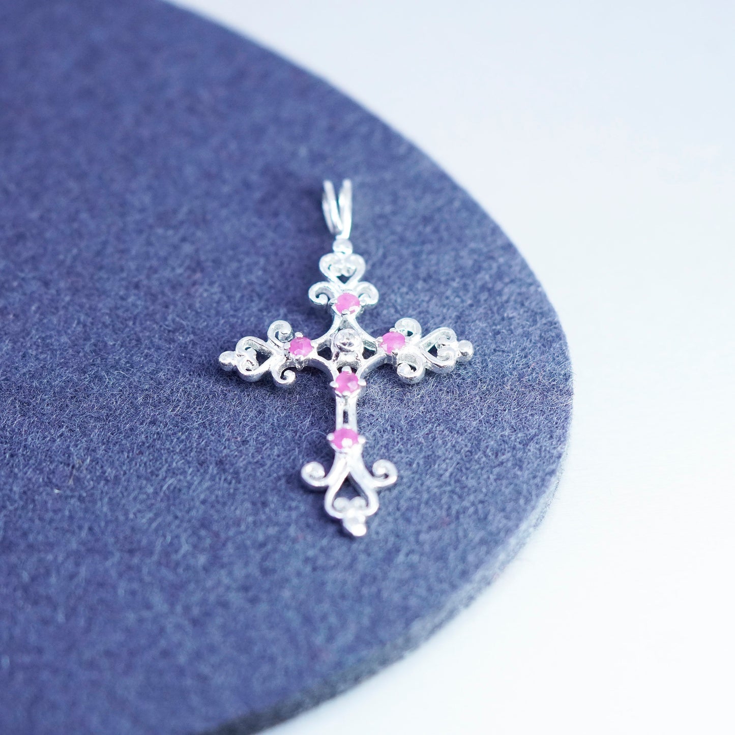 Vintage sterling 925 silver cross pendant with ruby and diamond