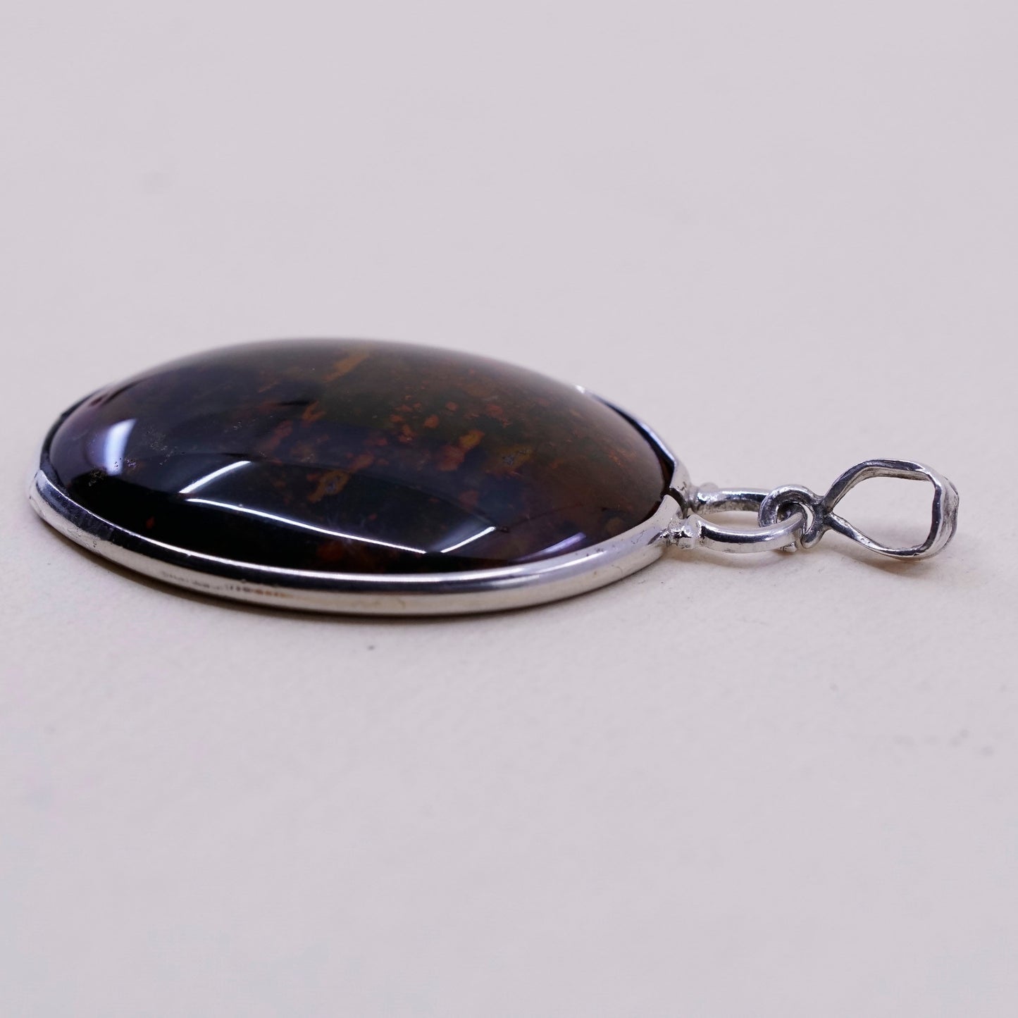 Vintage sterling 925 silver handmade pendant with oval agate