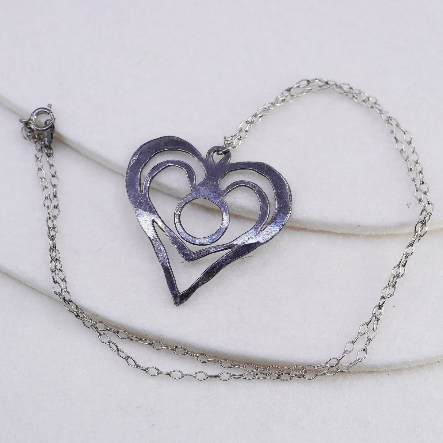 18”, Sterling 925 silver handmade circle necklace with hammered heart pendant