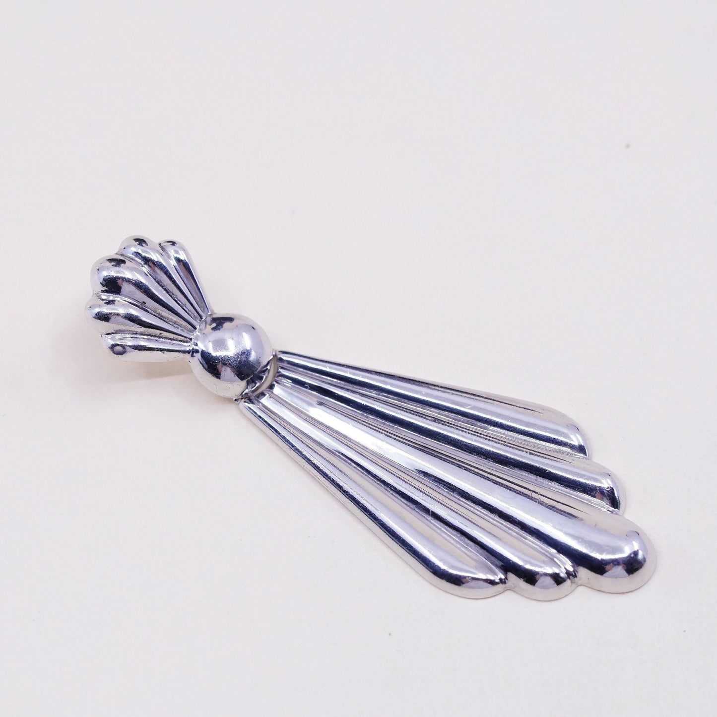 Vintage handmade puffy sterling 925 silver ribbed leaf earrings