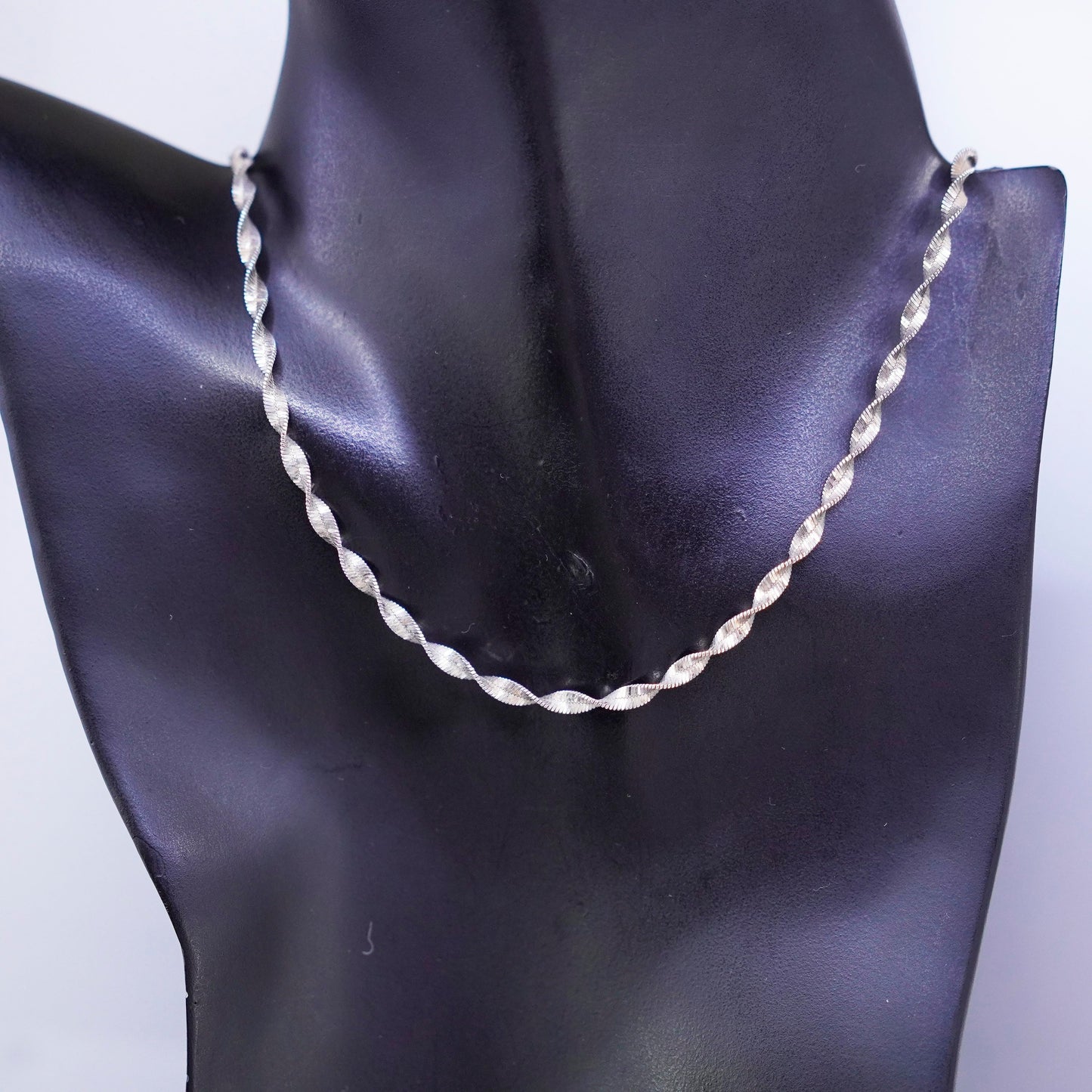 20”, vintage Italy Sterling 925 silver twisted herringbone chain necklace