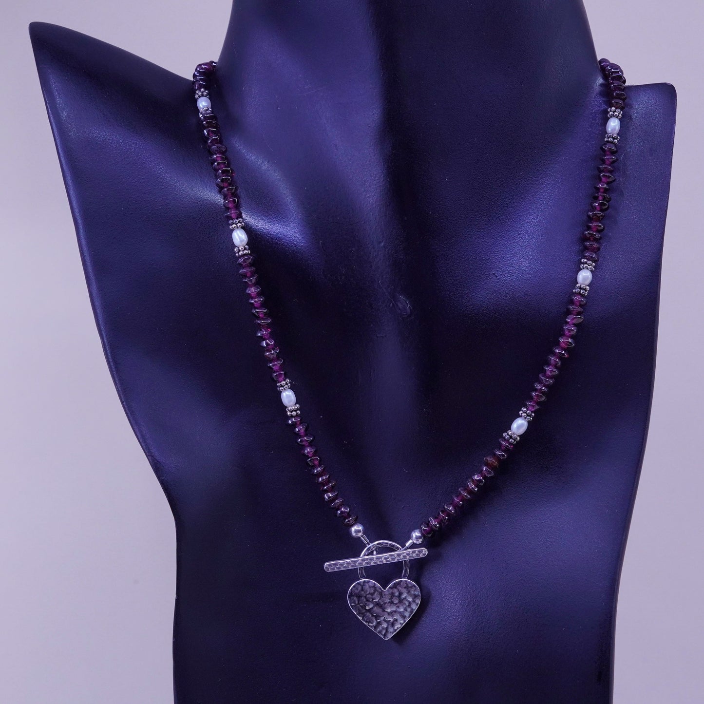 16”, Vintage Israel Handmade garnet bead necklace w/ sterling 925 silver heart