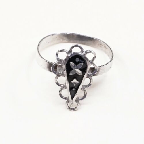 Size 7, Vtg Sterling Silver Handmade Flower Ring w/ Enamel Flower, Silver Tested