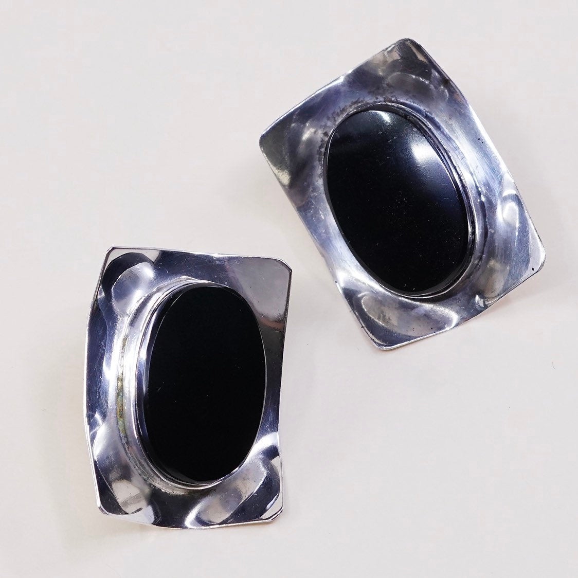 vtg Sterling silver earrings, southwestern mexico 925 studs w/ oval obsidian