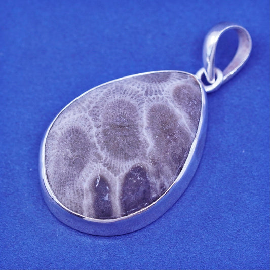 Vintage 1970s Sterling silver pendant, 925 teardrop with Petoskey fossil coral