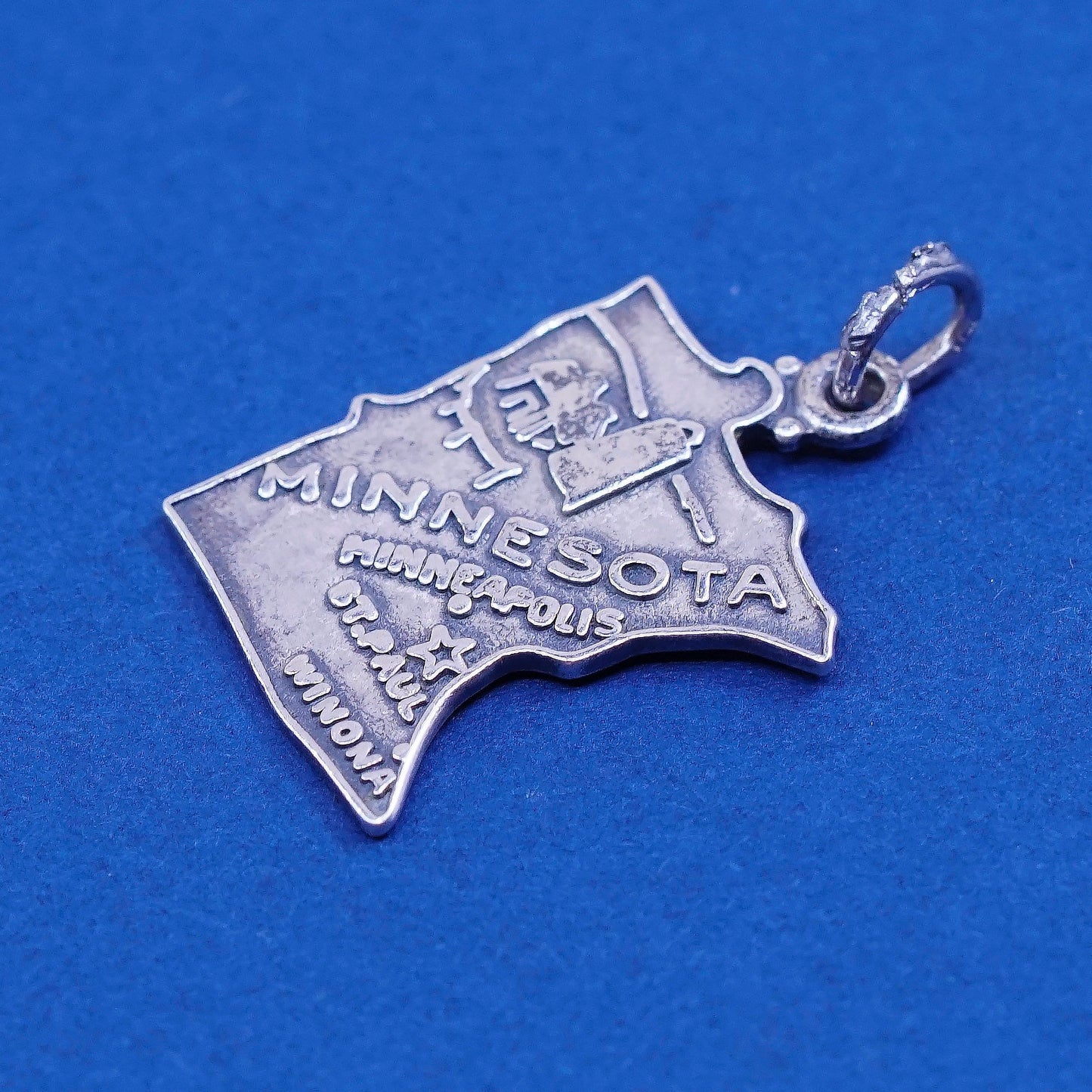 Vintage wells sterling silver handmade pendant, 925 Minnesota state tag charm