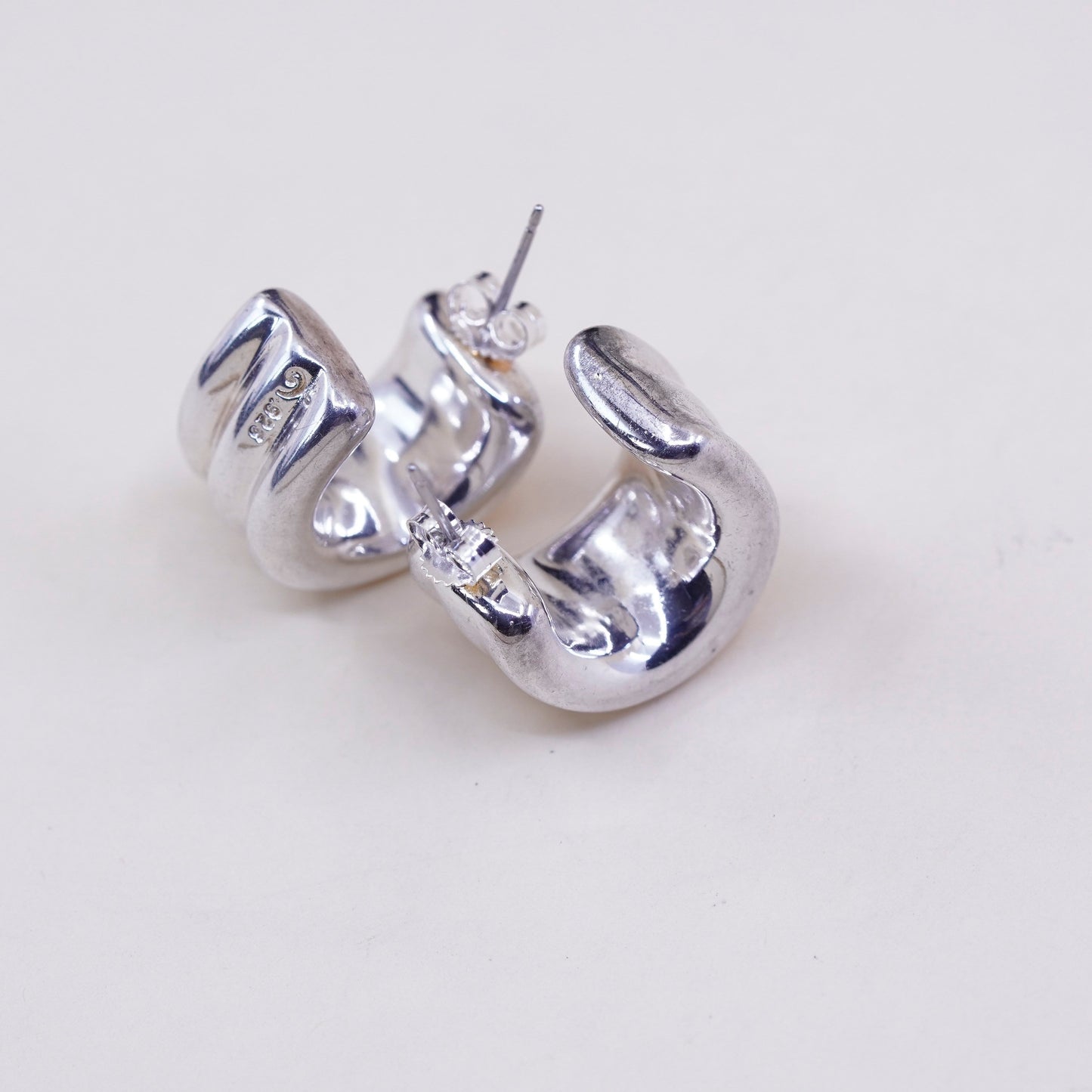 0.75”, Sterling silver handmade earrings, lightweight 925 Ribbed Huggie studs