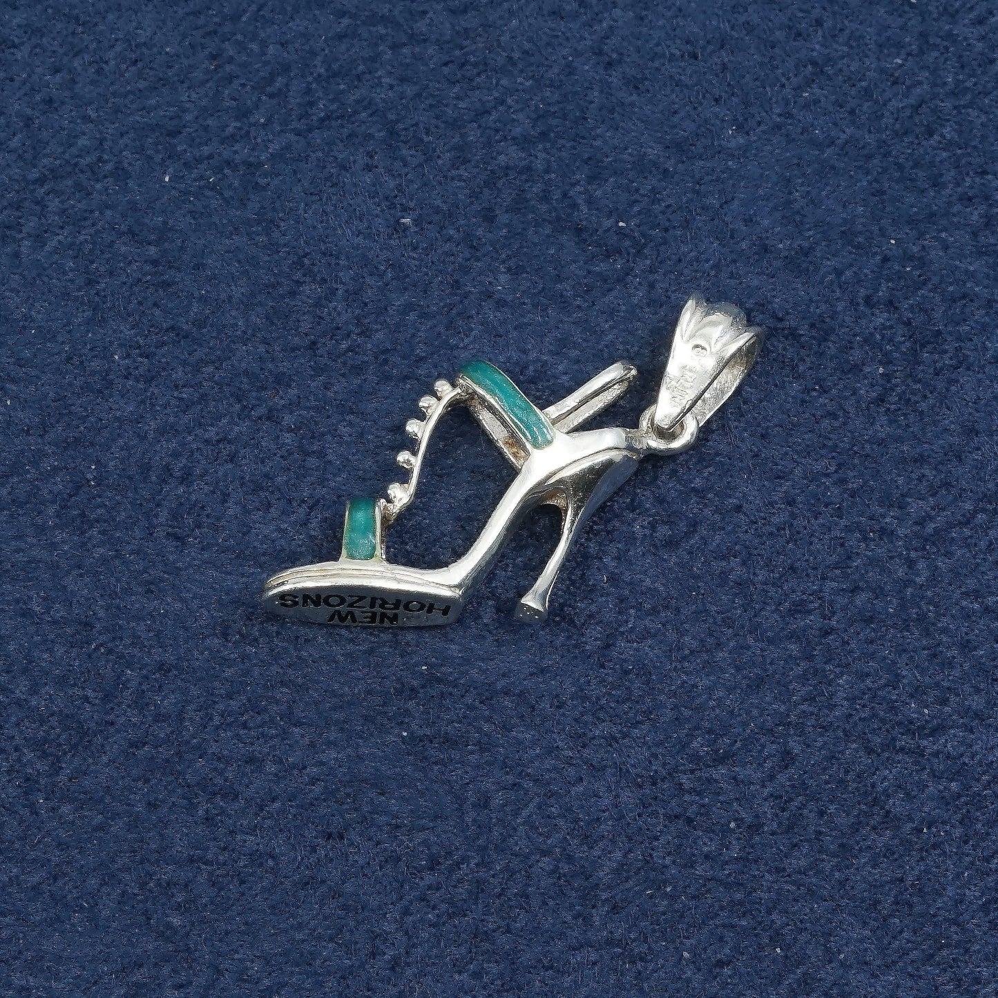 vtg new horizons Sterling silver handmade pendant, 925 high heel shoes