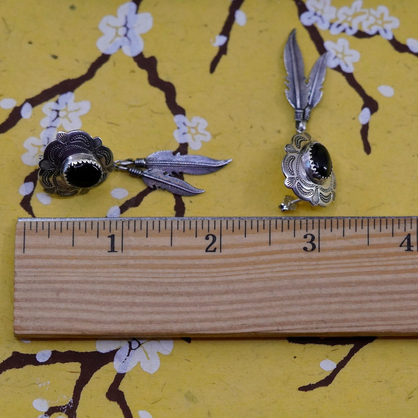 Native American Sterling 925 silver handmade heart earrings with onyx feather