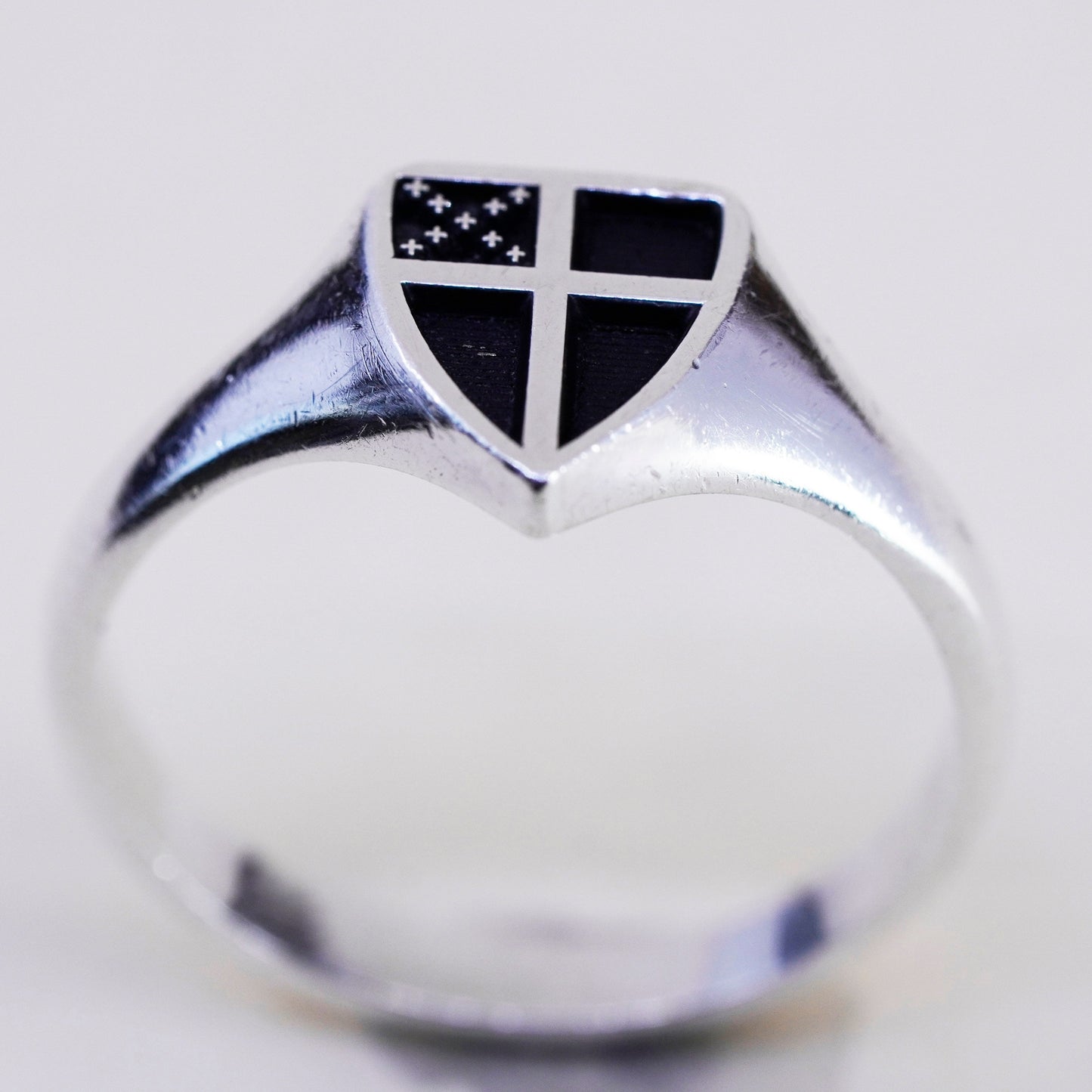 Size 10.75, vintage symbol Art sterling 925 silver handmade shield band ring