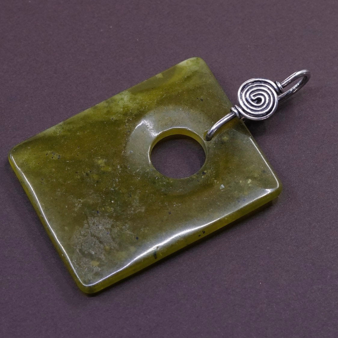 vtg Sterling silver handmade pendant, 925 swirl w/ square shaped jade