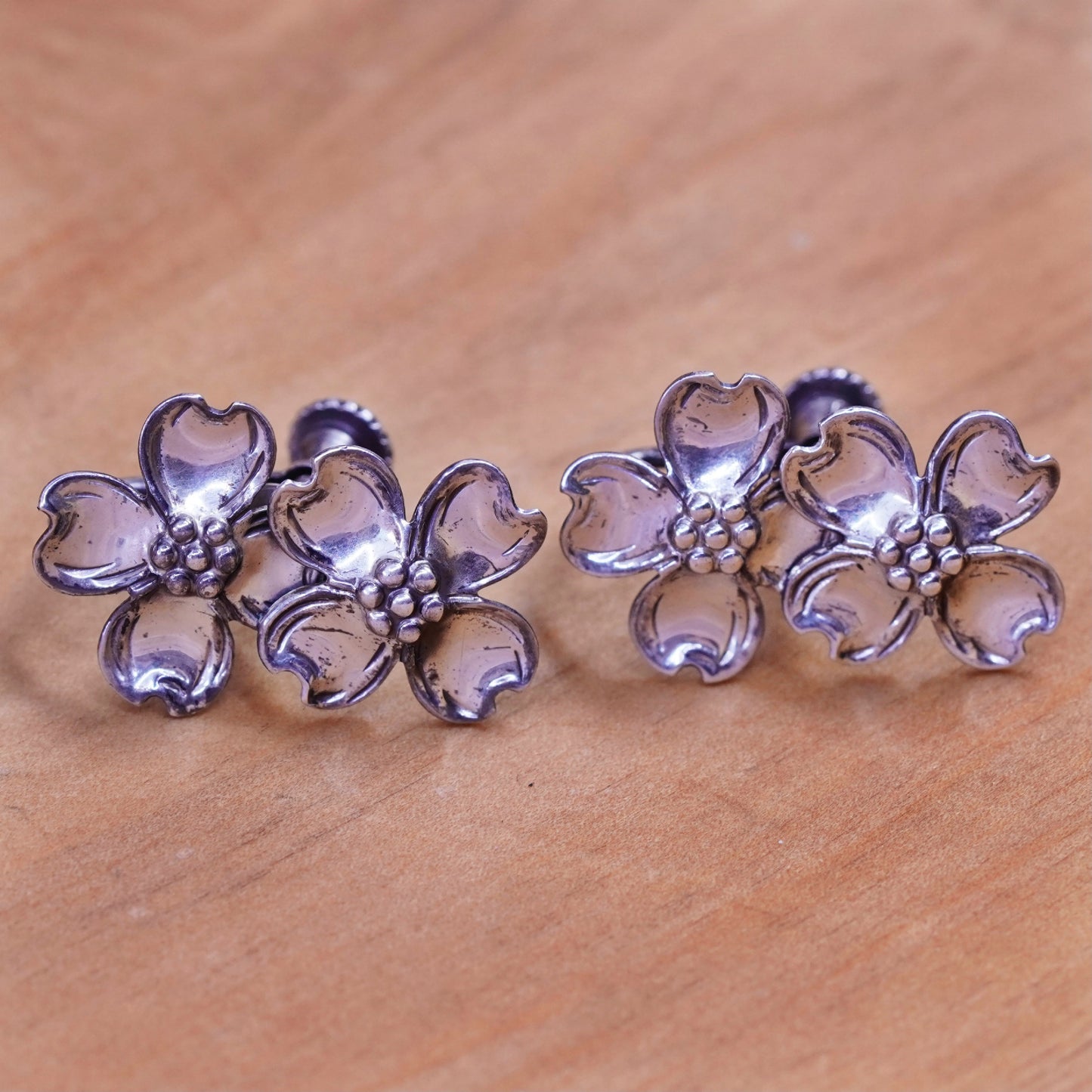 Vintage Sterling silver handmade earrings, 925 dogwood flower screw on