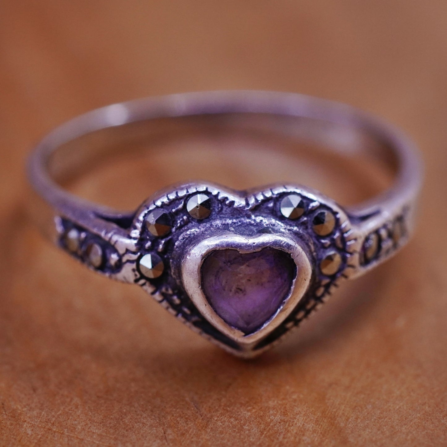 Size 6.25, Sterling 925 silver handmade ring with heart amethyst and marcasite