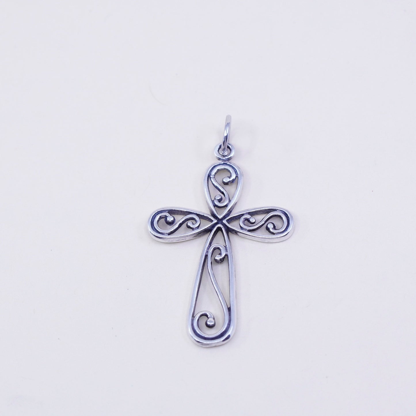 Vintage handmade Sterling silver pendant, 925 filigree cross