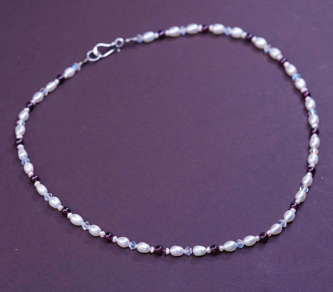 17", Sterling silver handmade necklace 925 clasp freshwater pearl garnet beads