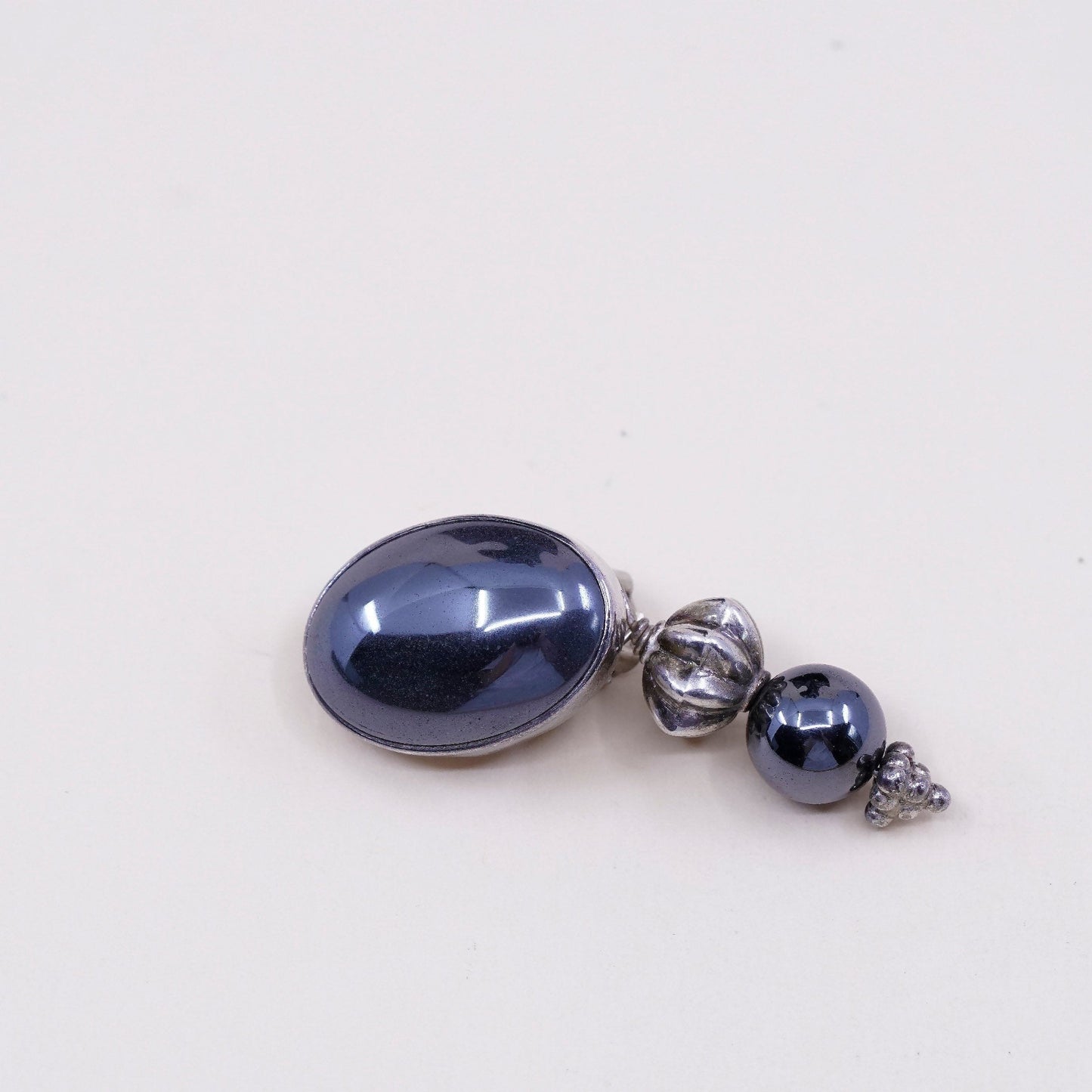 Vintage AIS 925 Sterling silver clip on earrings with hematite stone
