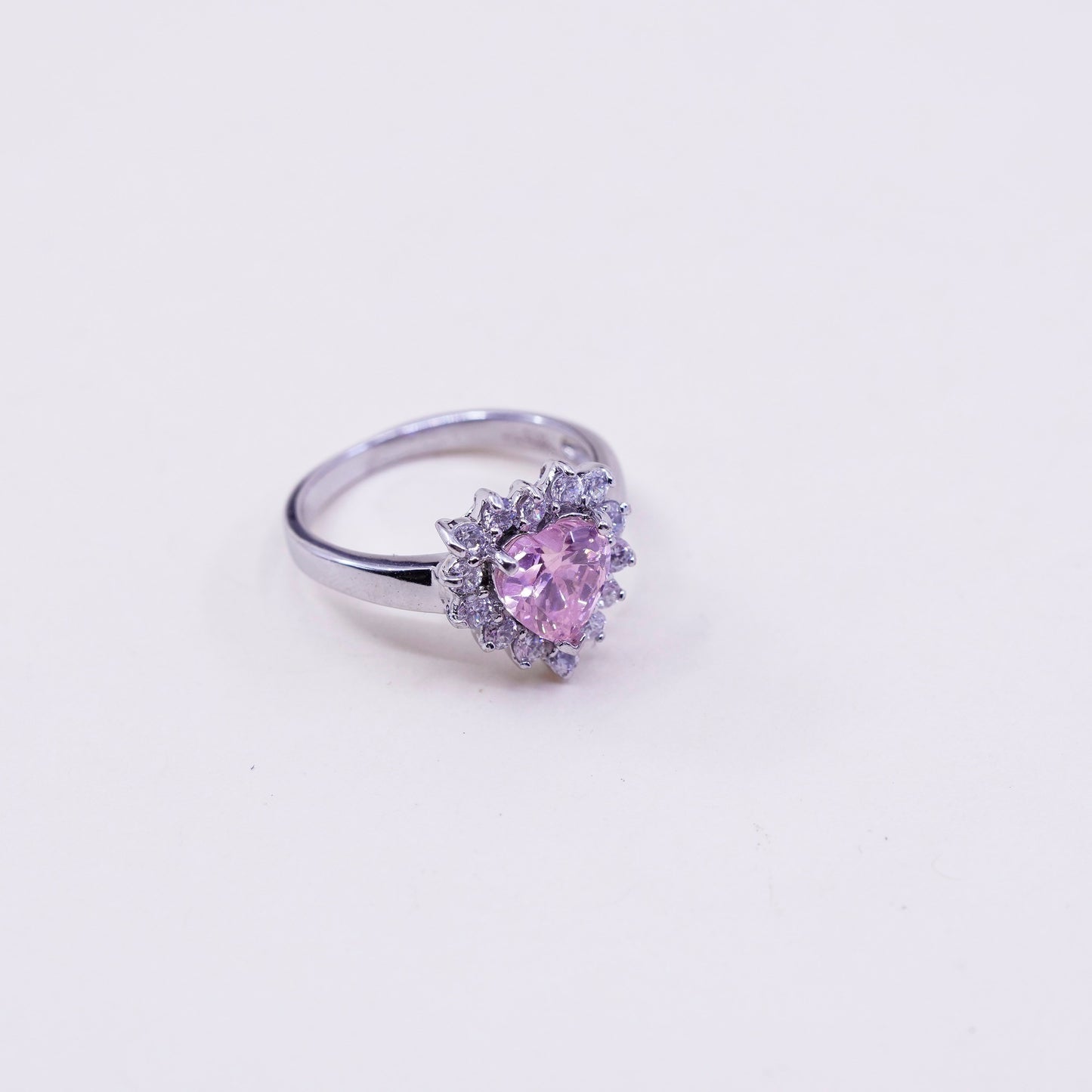 Size 6.25, 2.8g, vintage 12K white gold engagement pink heart ring with Cz