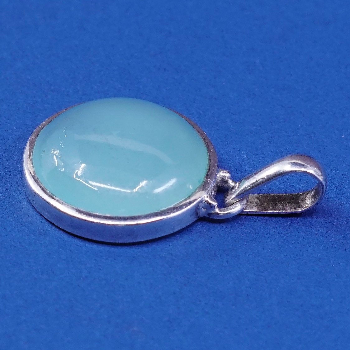 vtg SJ Sterling silver handmade pendant, 925 w/ round chalcedony,