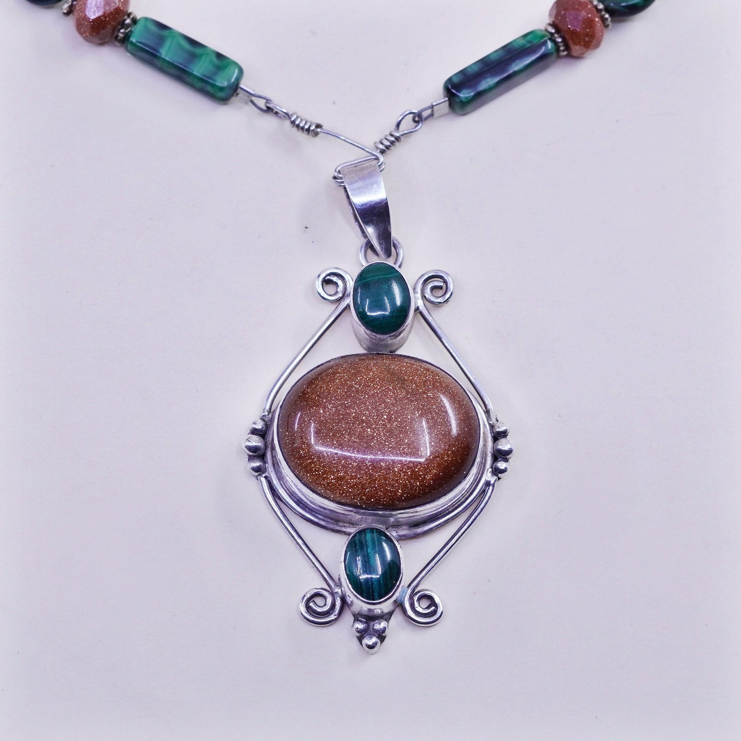 18+2”, vintage 925 Sterling Silver necklace with malachite and goldstone