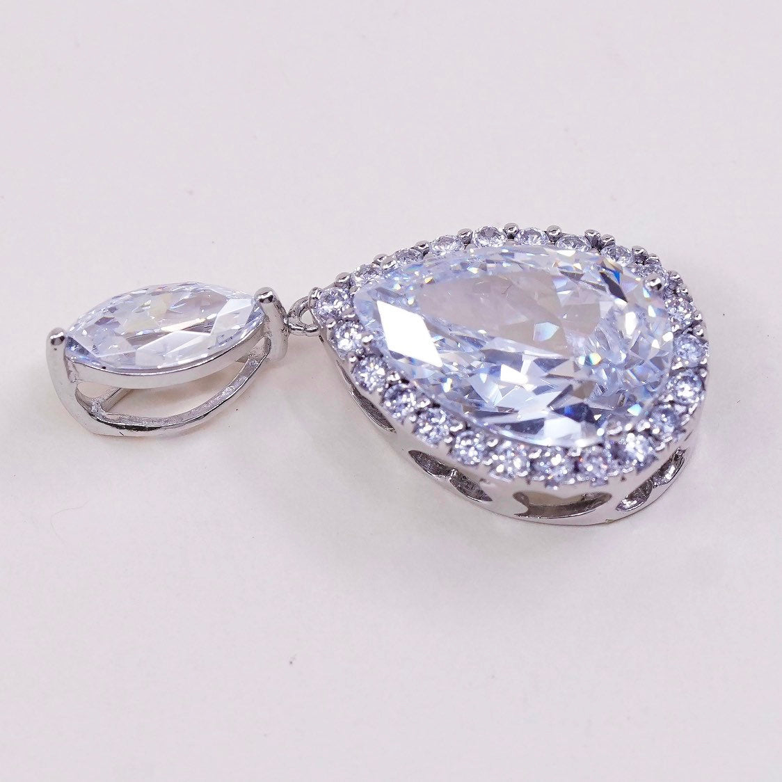 VTG Stauer Clear Diamondaura Pendant Necklace 5.8 Tcw .925 Sterling Silver teardrop