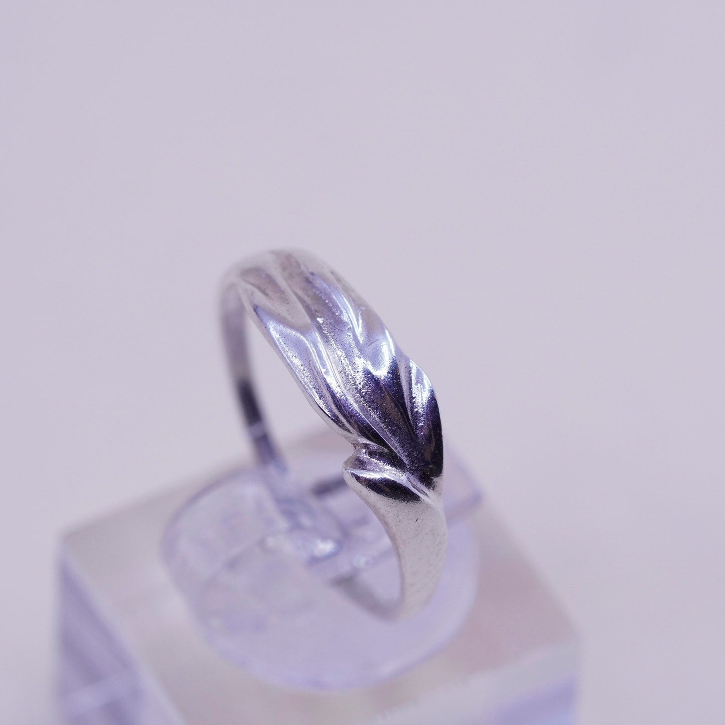 Size 8.5, Sterling silver handmade ring, 925 leaf band