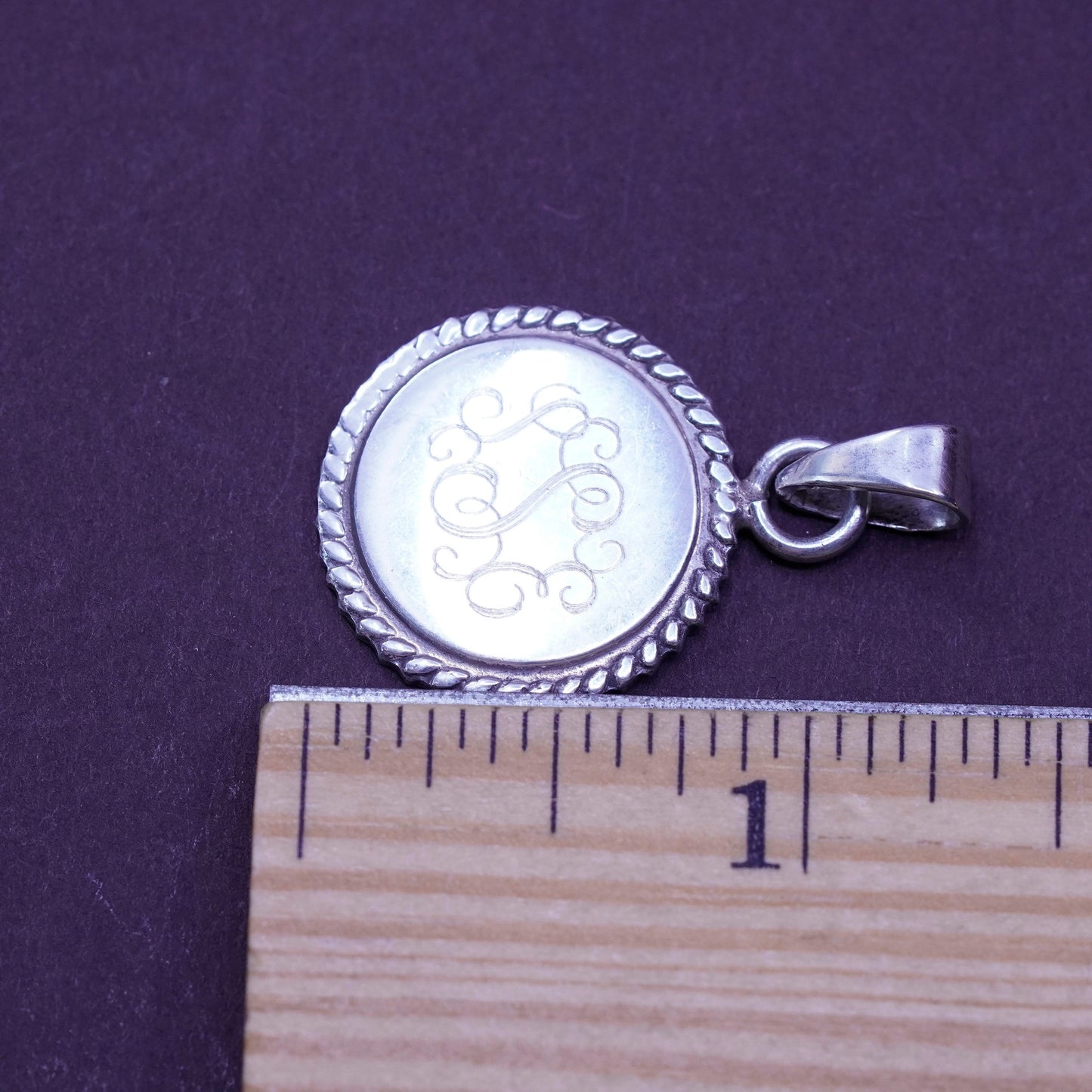 Vintage Sterling 925 silver handmade pendant with name monogram “SSE” and cable