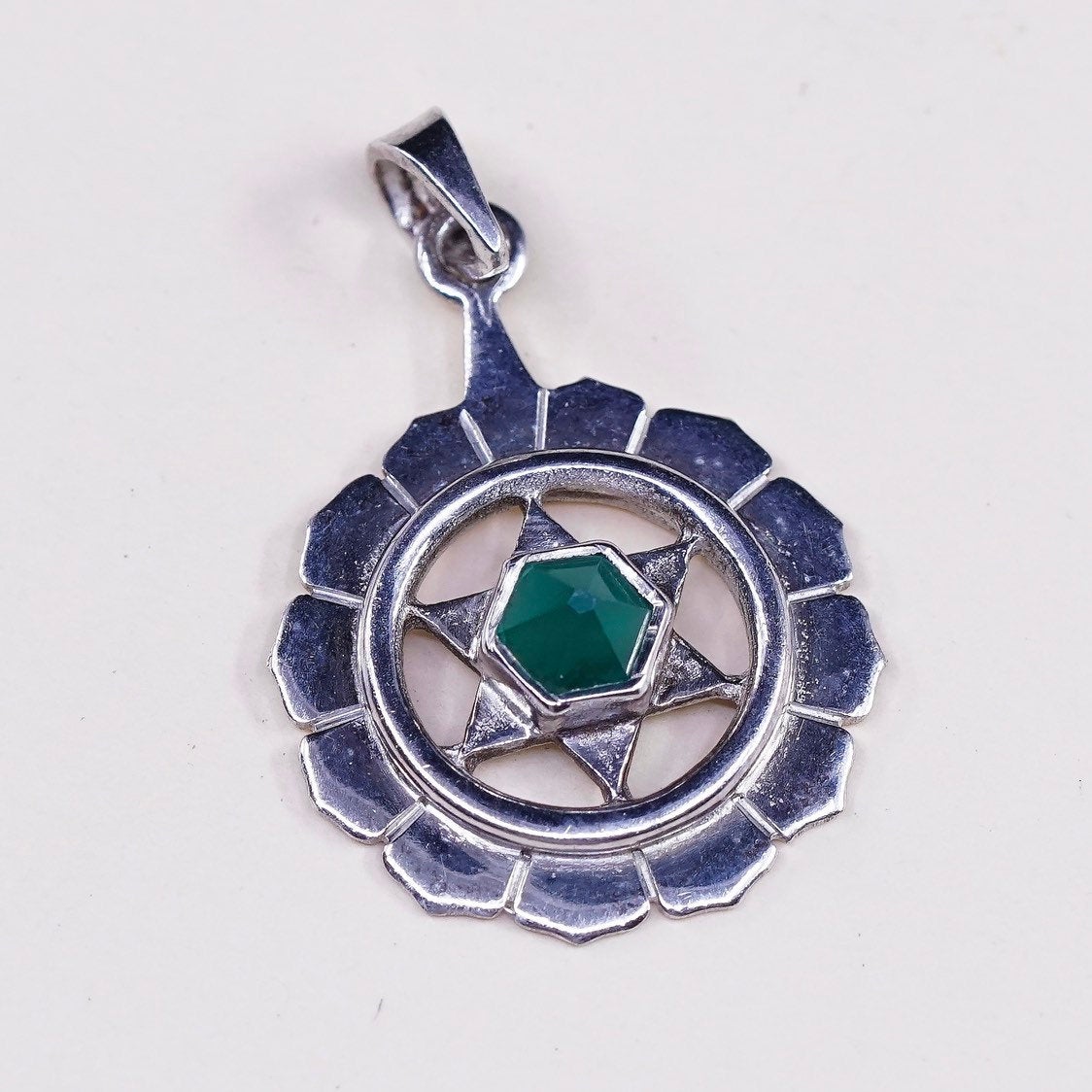VTG handmade Sterling silver pendant, 925 silver hexagram with peridot inlay