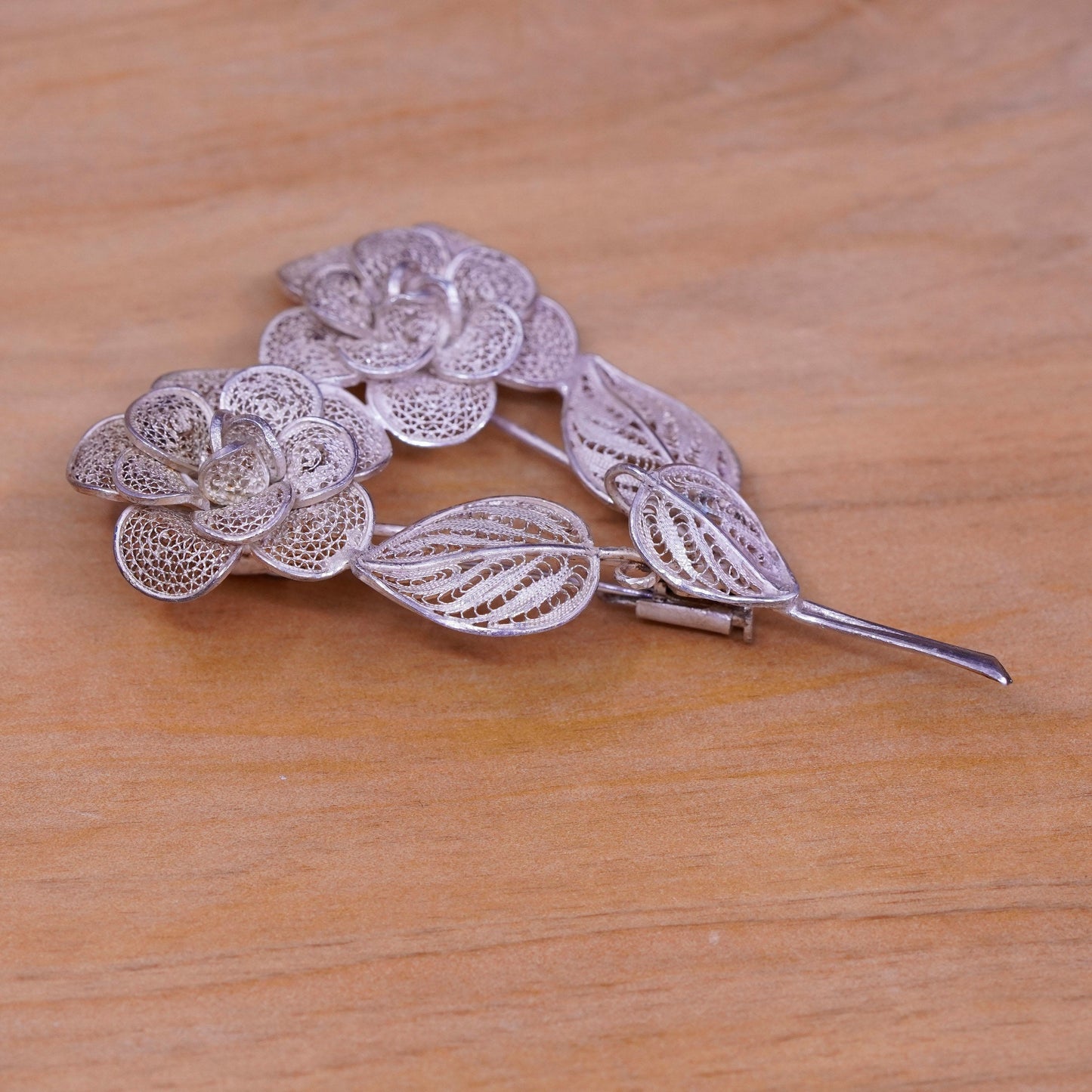 Vintage handmade sterling 925 silver filigree flower floral brooch