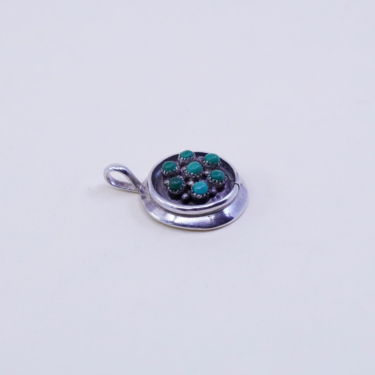 Zuni southwestern sterling silver handmade pendant, 925 circle with turquoise