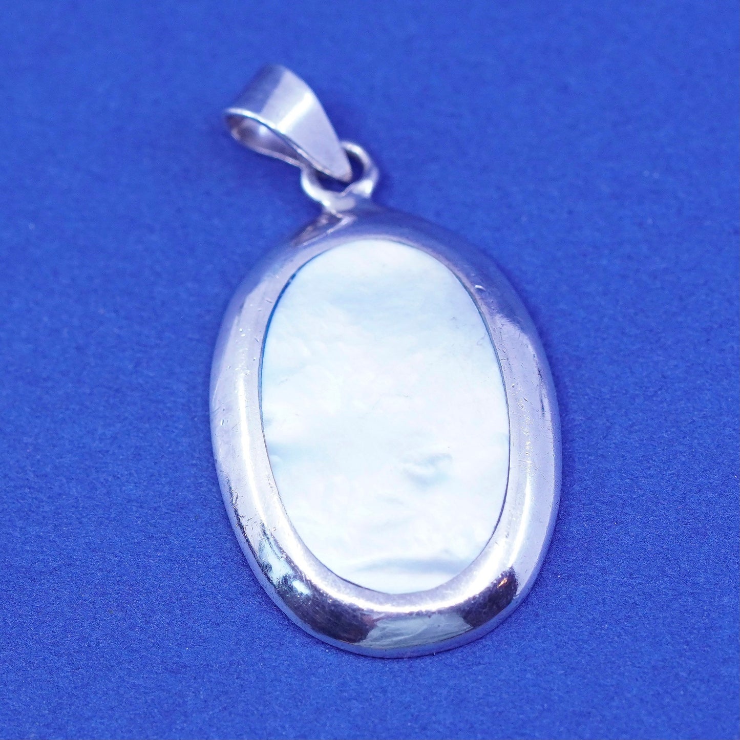 Vintage Sterling silver handmade pendant, 925 Oval pendant with mother of pearl