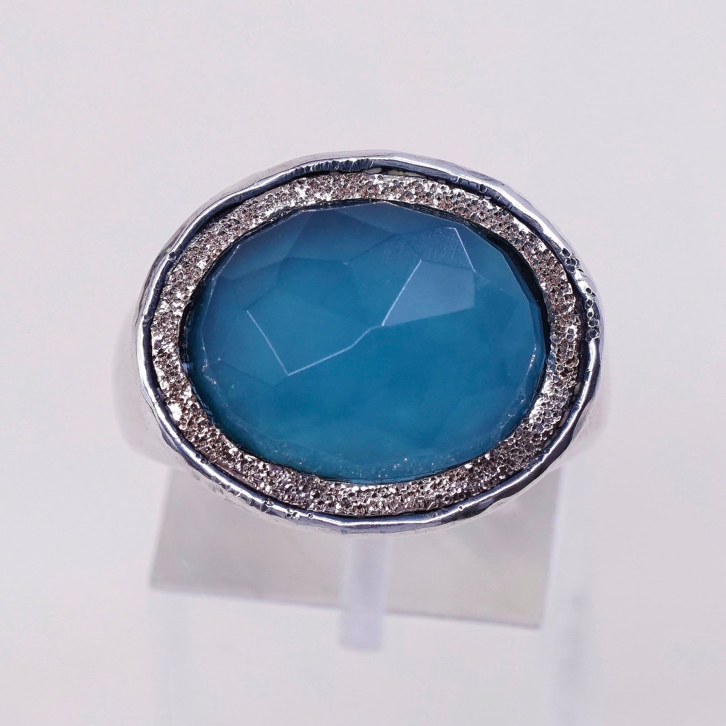 Size 8.5, VTG 14K trim w/ Sterling 925 silver statement ring and chalcedony