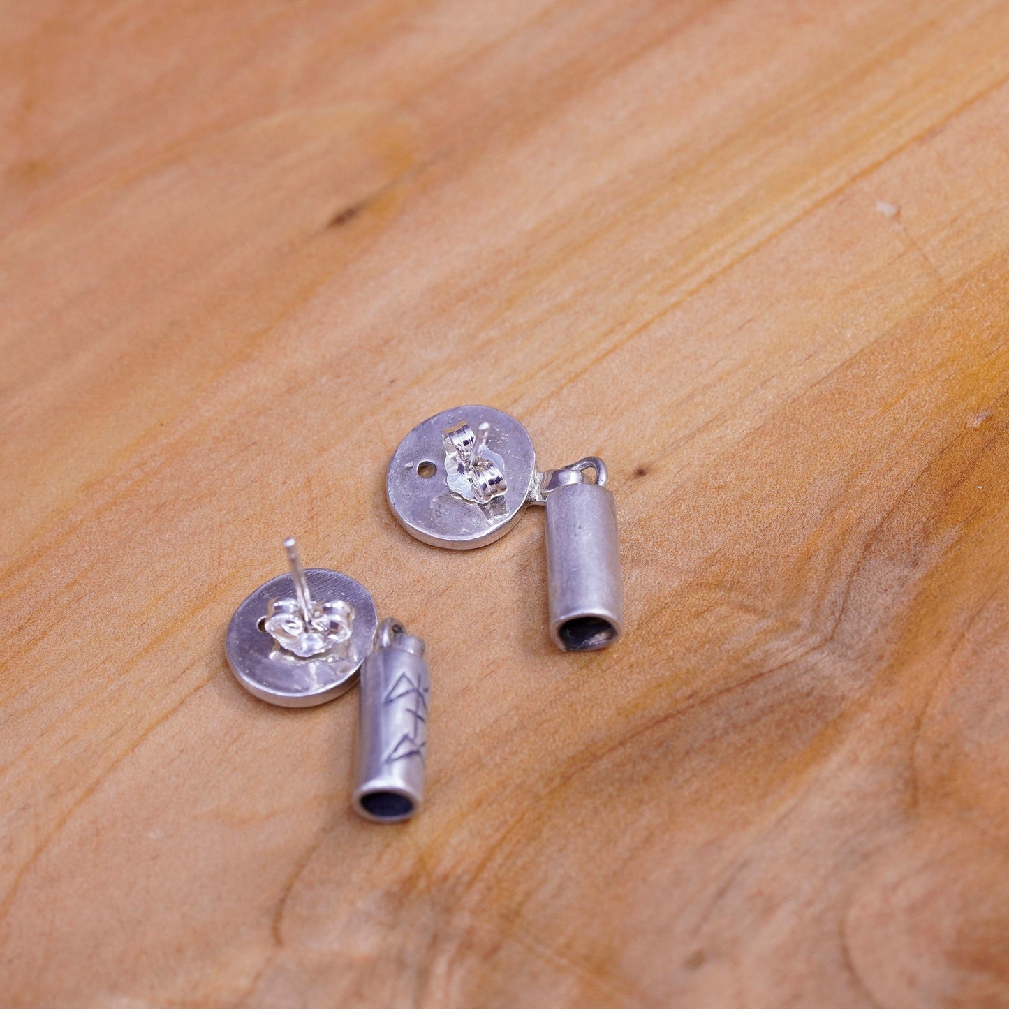 Vintage handmade sterling 925 silver earrings with pattern embossed and crystal