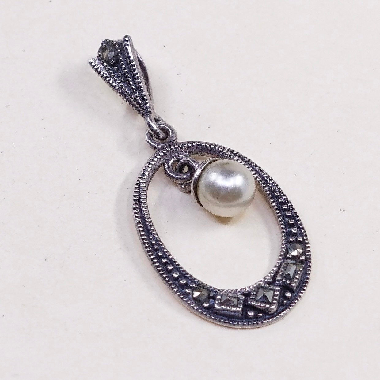 VTG Sterling silver Pendant, solid 925 silver with pearl and marcasite