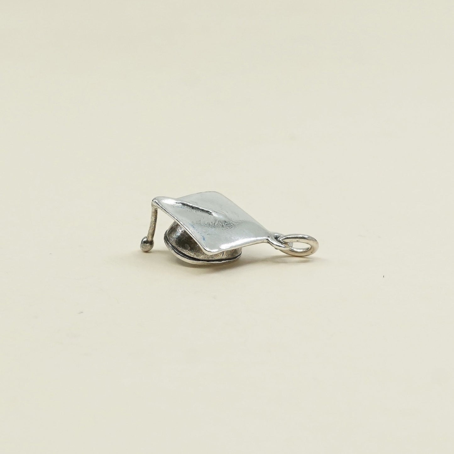 VTG sterling silver graduation pendant, 925 silver cap charm, stamped 925