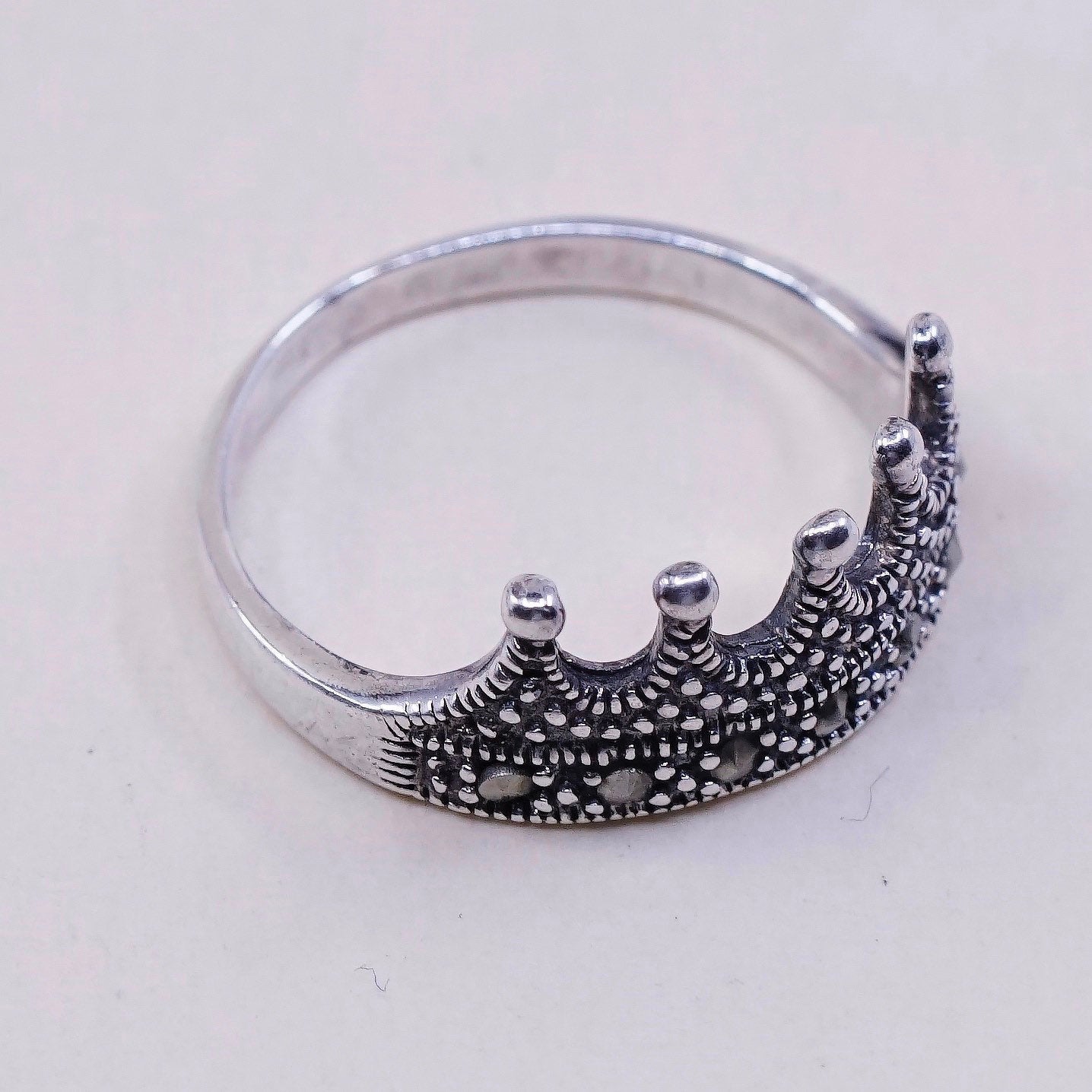 Size 7, vintage Sterling silver handmade ring, 925 silver crown with marcasite