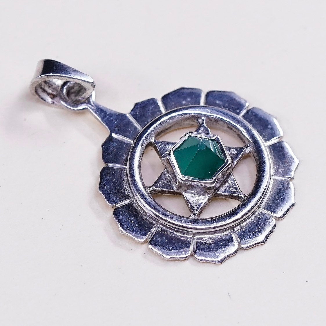 VTG handmade Sterling silver pendant, 925 silver hexagram with peridot inlay