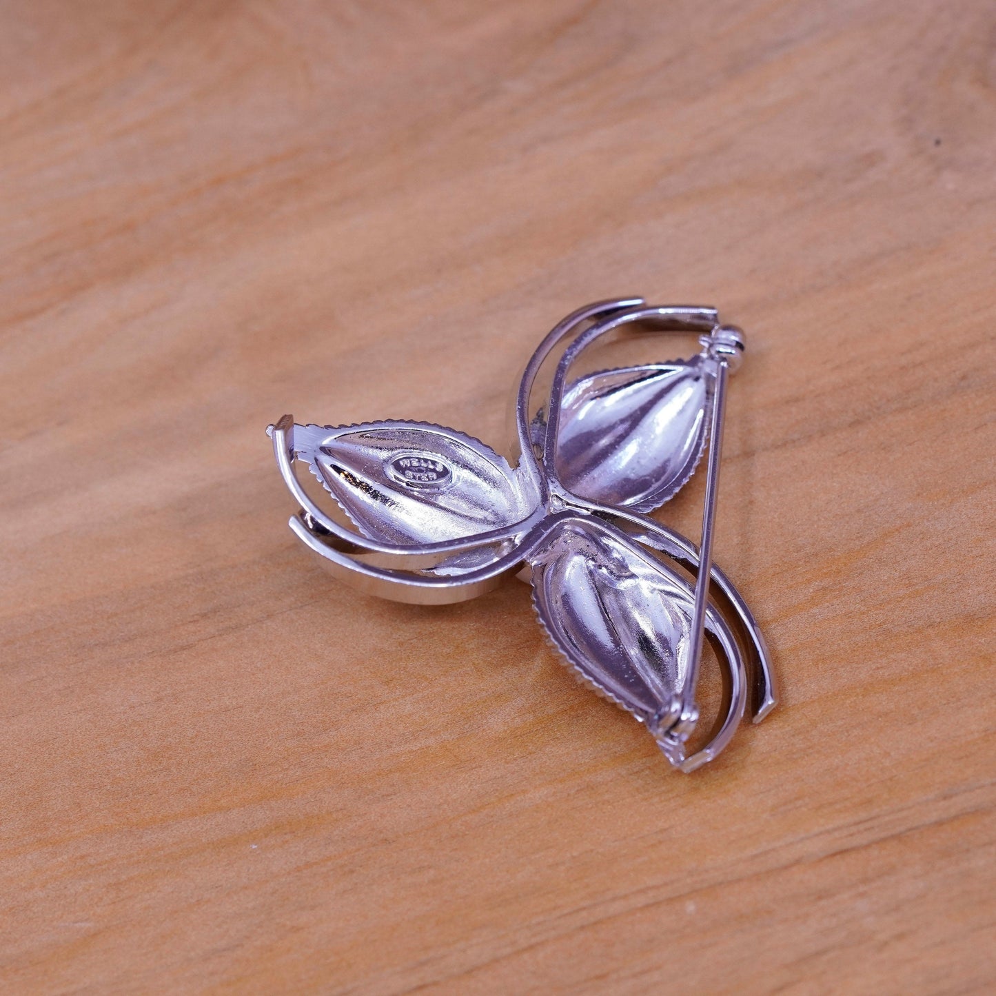 Vintage Wells handmade sterling 925 silver leaves brooch with pearl