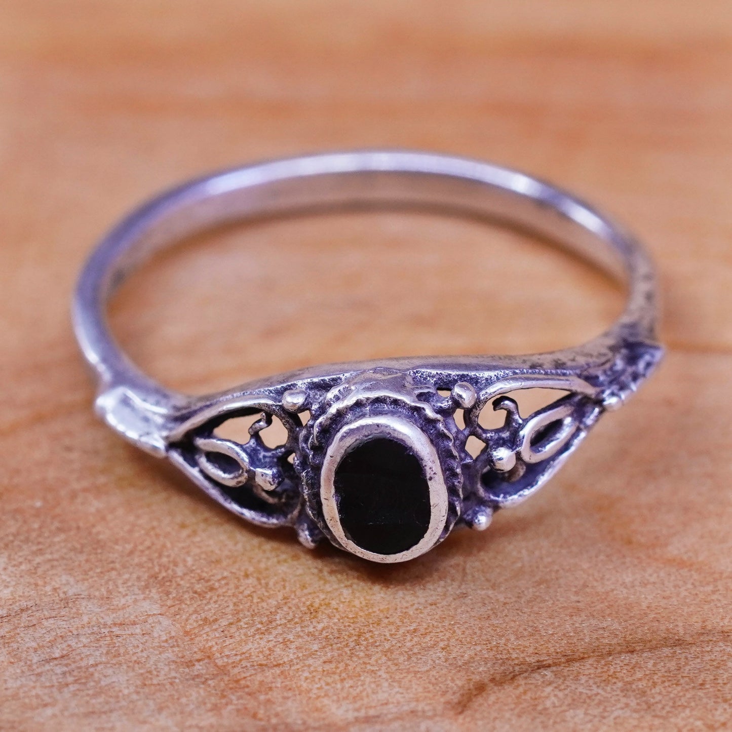 sz 6.75, vintage filigree Sterling 925 silver handmade ring with oval obsidian