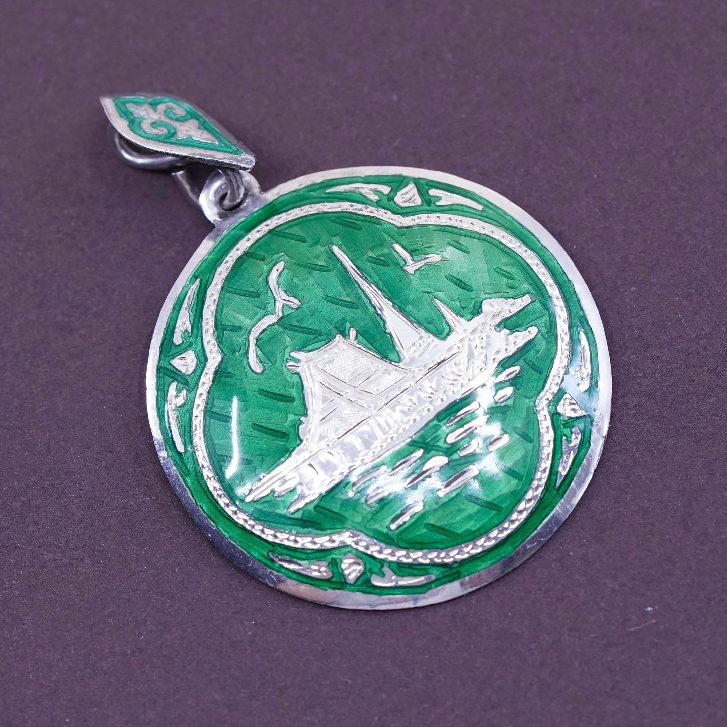 Vintage Siam Sterling 925 silver handmade landscape pendant with green enamel