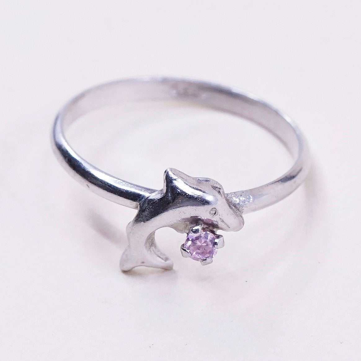 sz 2.75, vtg sterling silver handmade ring, 925 handmade dolphin w/ pink, ocean