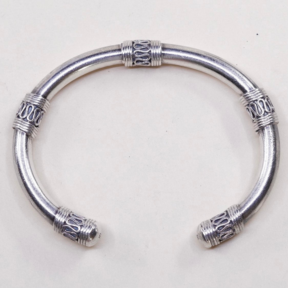 VTG sterling silver handmade bracelet, Mexico 925 cuff w/ rope