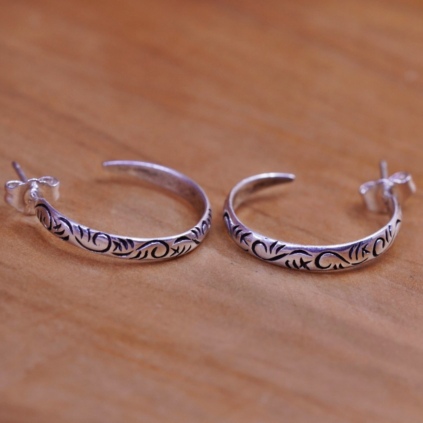 0.75”, Sterling silver handmade hoop earrings, textured 925 huggie studs
